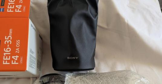 Sony Zeiss FE 16-35mm f/4 ZA OSS — Mai utilizzato — Scatola originale completa